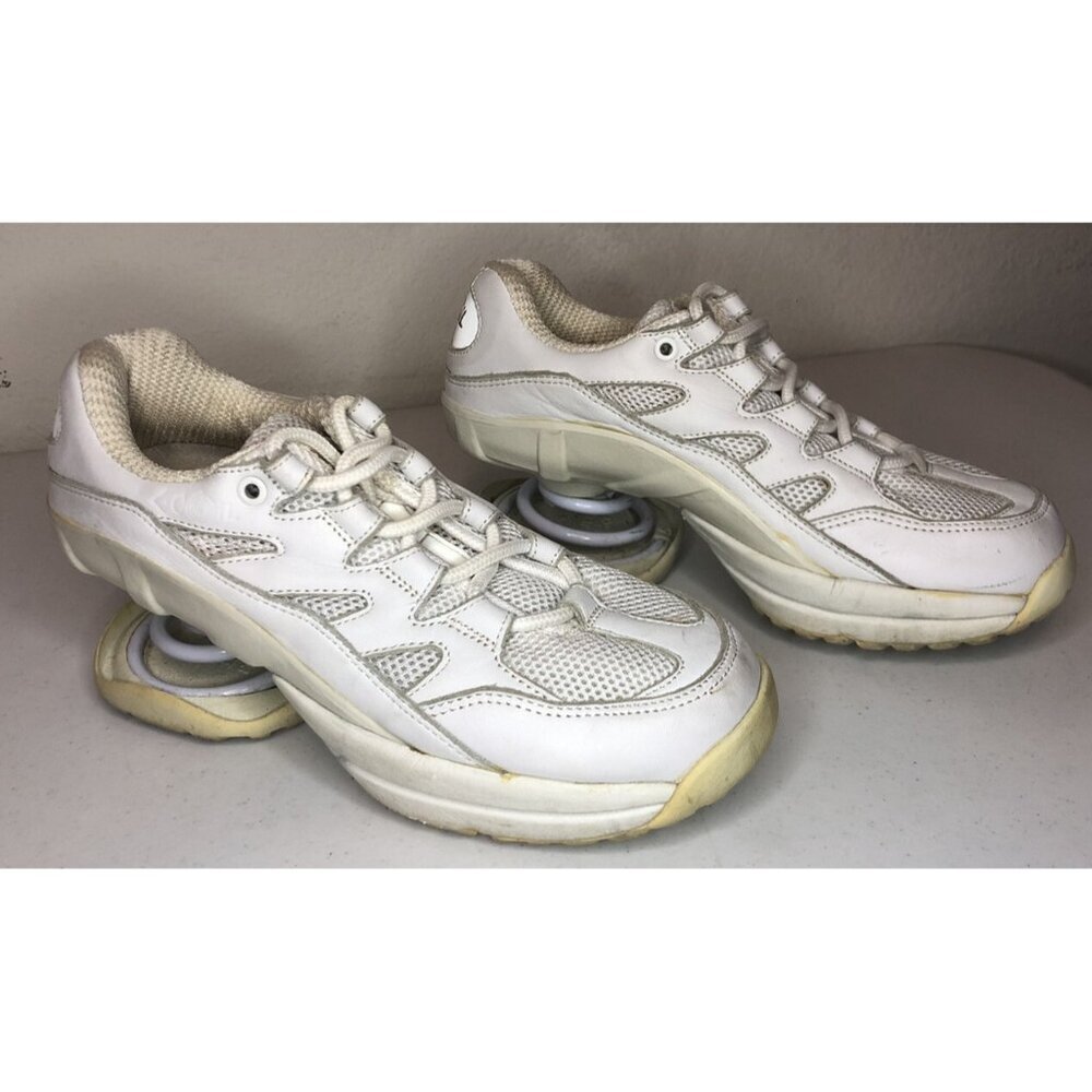 Z COIL Women's Size 6W White Sneaker Orthodic Spring Heel Comfort Athletic Shoes